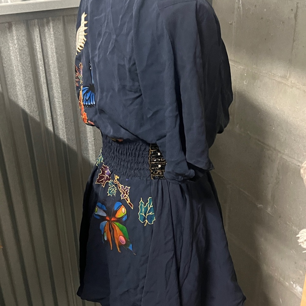 Meghan LA Dark Blue Kimono with Crane and Beaded Belt - Picture 4 of 9